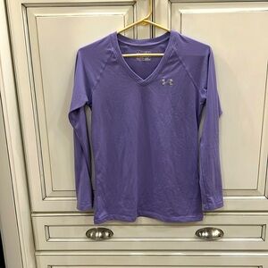 Under Armour Purple Long Sleeve Heat Gear, semi fitted nice preowned condition